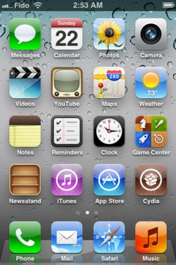 ios5homescreen.png ios5homescreen.png