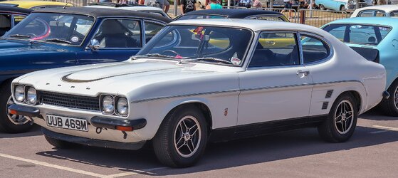 1920px-1974_Ford_Capri_RS_3100_Front.jpg
