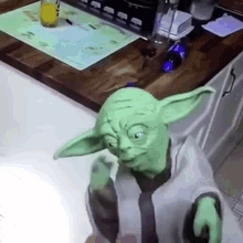 yoda-yoda-slap.gif
