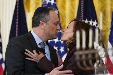 jew01.jpg