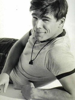 400d52009efebeff67018332cb54fef4--josh-hartnett-pearl-harbor-baby-baby.jpg