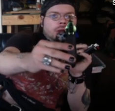 revolver tard.PNG