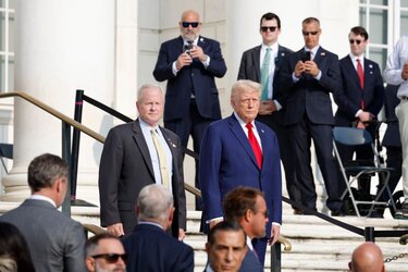 trump01.jpg