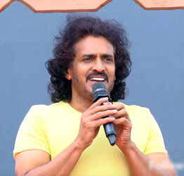 Upendra_at_KLE_Society's_Law-College,_Bangalore_2.jpg