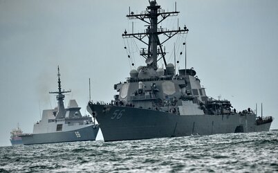navy02.jpg