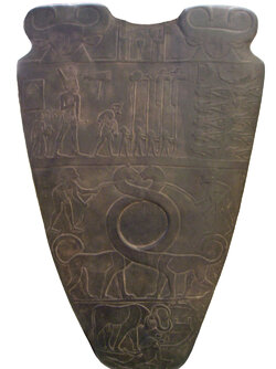 Narmer-Palette-lge.jpg