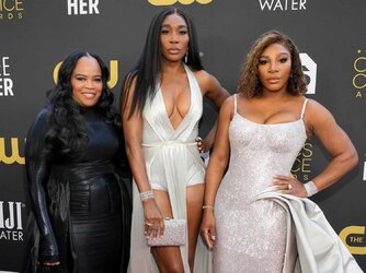 williams-sisters-1-2110183a9ed4485faa7e7796c80d46c1.jpg