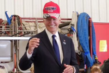 joe-biden-wearing-trump-hat.png