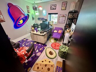 my-office-overlooks-a-taco-bell-so-i-decided-to-make-my-v0-j7w3kq0hmvcd1.jpg
