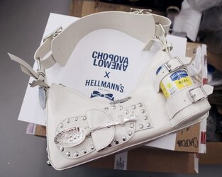 hellmanns-chopova-lowena-bag_dezeen_2364_col_0-3-852x682.jpg hellmanns-chopova-lowena-bag_dezeen_2364_col_0-3-852x682.jpg