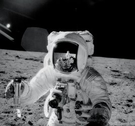 ss-170117-men-walked-moon-bean-mn-05.jpg