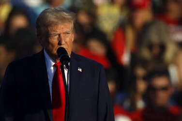 trumpButler.jpeg