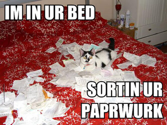 im-in-ur-bed-sortin-ur-paprwurk.jpg
