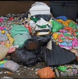 george-floyd-trash-bags.jpg