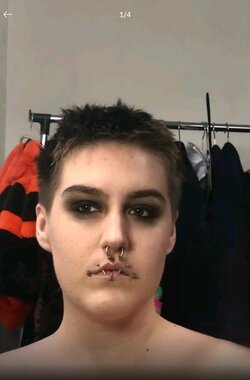 Screenshot_20241006-191626_Grindr.jpg
