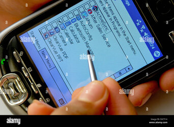pocket-pc-phone-touch-screen-display-D2C71H-2.jpg