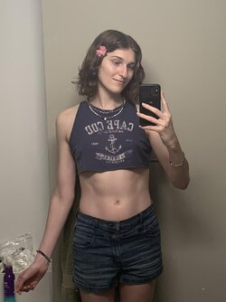 does-wearing-your-waistband-below-your-waist-really-look-bad-v0-xsfpxxnpnxtd1.jpg