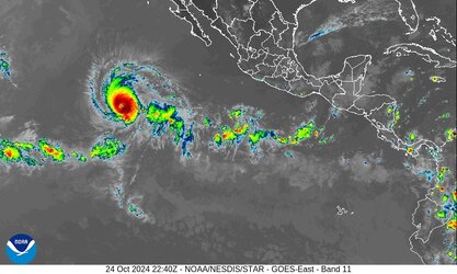 20242982240_GOES16-ABI-eep-11-900x540.jpg
