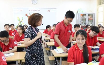 giao-vien-tieng-anh-1729657392906432960280-14-0-450-698-crop-1729657396734400862904.jpg giao-vien-tieng-anh-1729657392906432960280-14-0-450-698-crop-1729657396734400862904.jpg