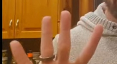 Screenshot_20241027_035644_YouTube.png