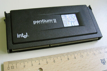 Pentium_II_front.jpg