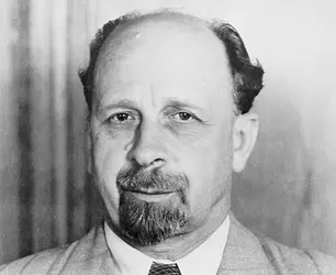 portrait-walter-ulbricht-39124745.jpg.webp