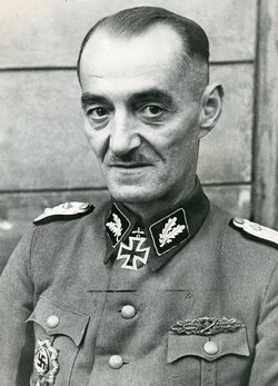 Bundesarchiv_Bild_183-S73495,_Oskar_Dirlewanger.jpg