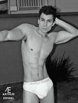 cueca-arthur-esvael-com-brilhantes-esmeraldas-e-rubis-D_NQ_NP_968051-MLB27055403326_032018-F.jpg cueca-arthur-esvael-com-brilhantes-esmeraldas-e-rubis-D_NQ_NP_968051-MLB27055403326_032018-F.jpg