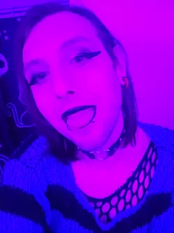 update-we-definitely-did-some-experimenting-with-make-up-v0-wahb8uyueg0e1.webp