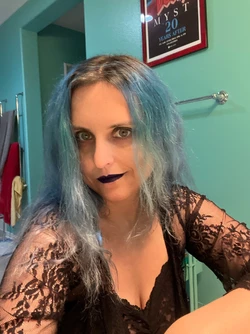 becky-goth.jpg