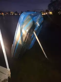 boat2.jpg boat2.jpg