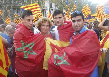 separatist whore with his slaves.jpg