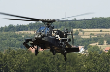 US_Army_AH-64_Apache_extraction_exercise.jpg