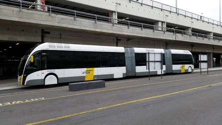 De_Lijn_Ringtrambus_line_820_-_02.jpg