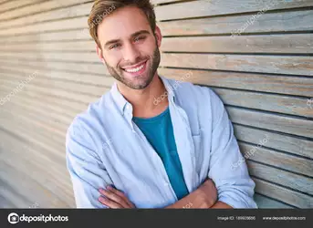 depositphotos_189928686-stock-photo-attractive-white-guy-smiling-at.jpg