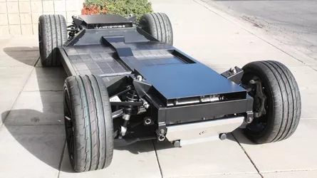 21863254-e-ev-chassis-at-sema-2024-1600x900.jpeg