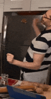 nader-foodie-beauty.gif