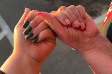 Nailzzzz.jpg
