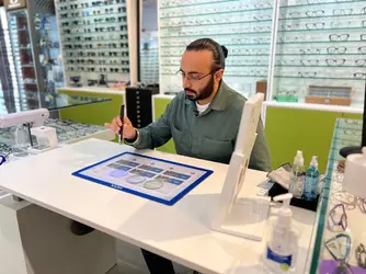 jaspreet-paul-singh-prestige-optical-and-optometry-in-vancouver.webp