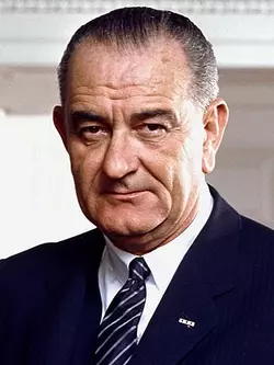 440px-37_Lyndon_Johnson_3x4.webp