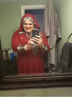 lil red riding troon.png