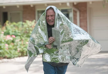 Chuck-McGill-better-call-saul-38320715-1000-692-658711840.jpg