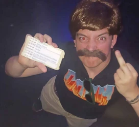 lee 1728688002224379.jpg