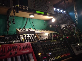 synths.jpg