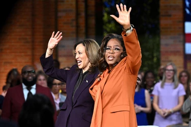 240925-oprah-kamala-harris-al-1128-9f1a9c.jpg
