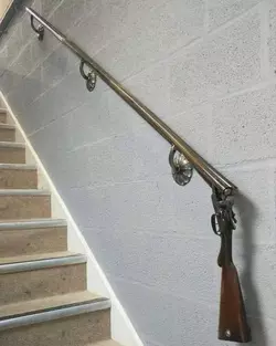 Handrail-gun