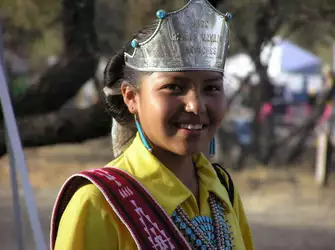 young-woman-with-crown-navajo-jewelry-and-garb-d0a894b3-70f7-4884-ba8b-d1d6c178e3f4-52500a-1024.JPG