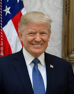 17dc-trump-photo-03-cpvw-articleLarge.jpg