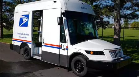 USPS-NEW-TRUCK-ap-1200.jpg