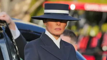 melania.webp